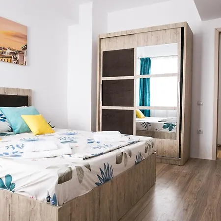 Apartament Dara Apartment *